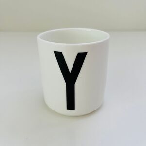 DESIGN LETTERS Porcelain Monogrammed Initial Coffee Mug - Y